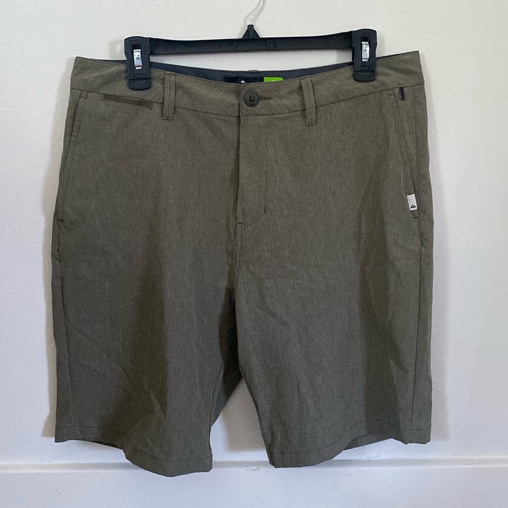 Quick silver amphibian short men size 32